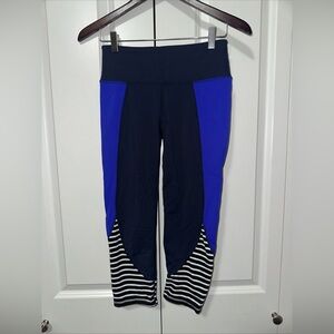 Athleta High Rise Flow Stripe Chaturanga Capri Power Leggings S